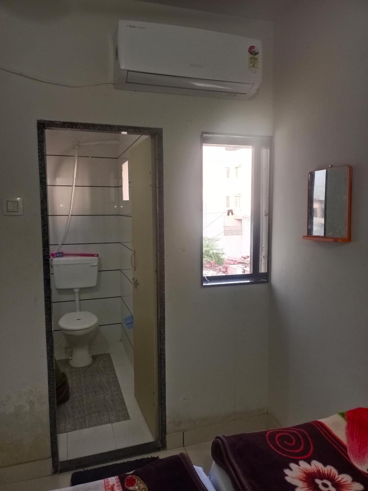 Kesav Homstay Dwārka Exterior foto